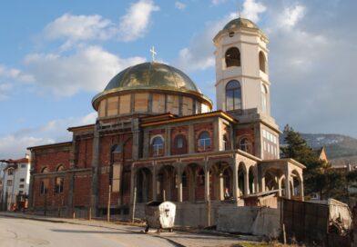 Строителството на храм „Св. Архангел Михаил“ в Асеновград (галерия)