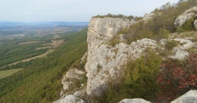Екопътека „Витата стена“ в плато Стражата – Среден Предбалкан (галерия)