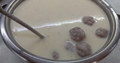 Домашни рецепти – Кюфтенца с бял сос и кисело мляко