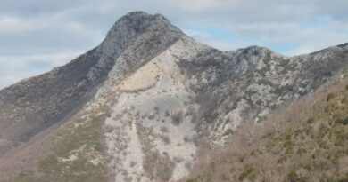 Връх Петрос 1117 м. – Руян планина, Гърция