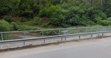 При градежа на моста за Кръстова гора строителите трудно намират здрави основи