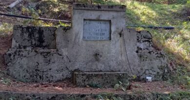 Чешма край параклис „Св. Дух“ в местност Табаковата лочка над село Джурково – община Лъки, област Пловдив