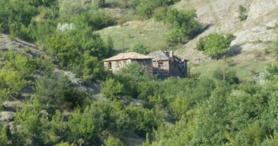 Махала Вельовска към село Рибен дол – община Баните, област Смолян